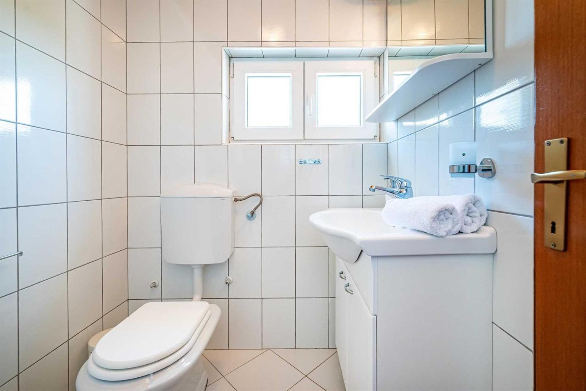 Apartment House Simoni With Pool, Zadar County Privlaka  Esterno foto