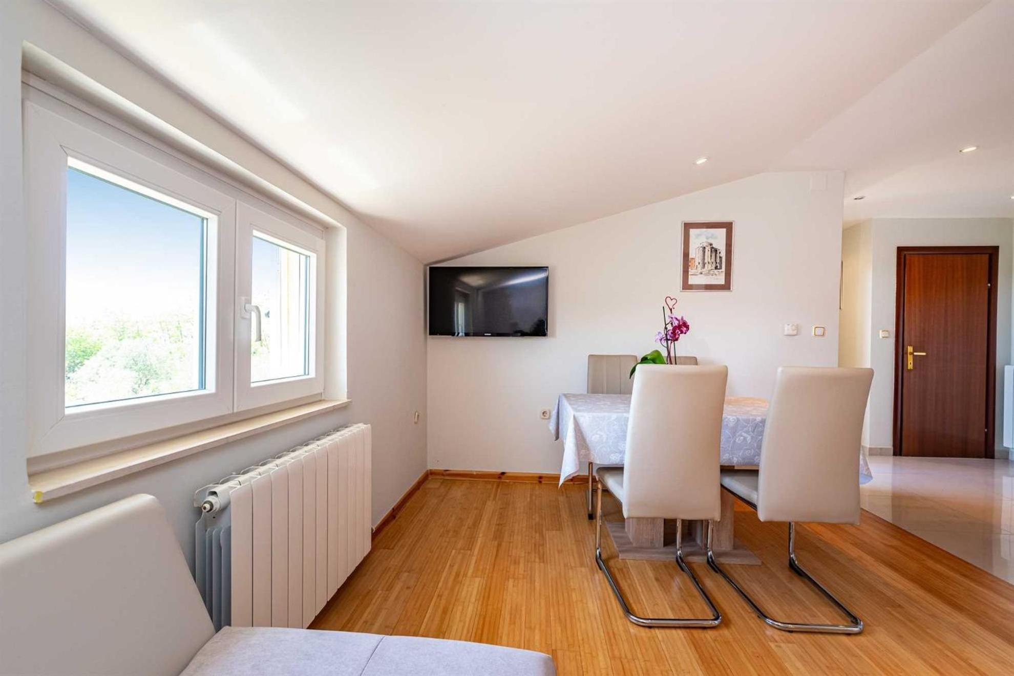 Apartment House Simoni With Pool, Zadar County Privlaka  Esterno foto
