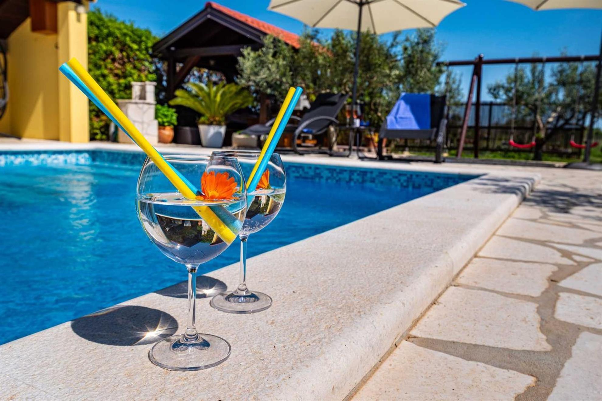 Apartment House Simoni With Pool, Zadar County Privlaka  Esterno foto