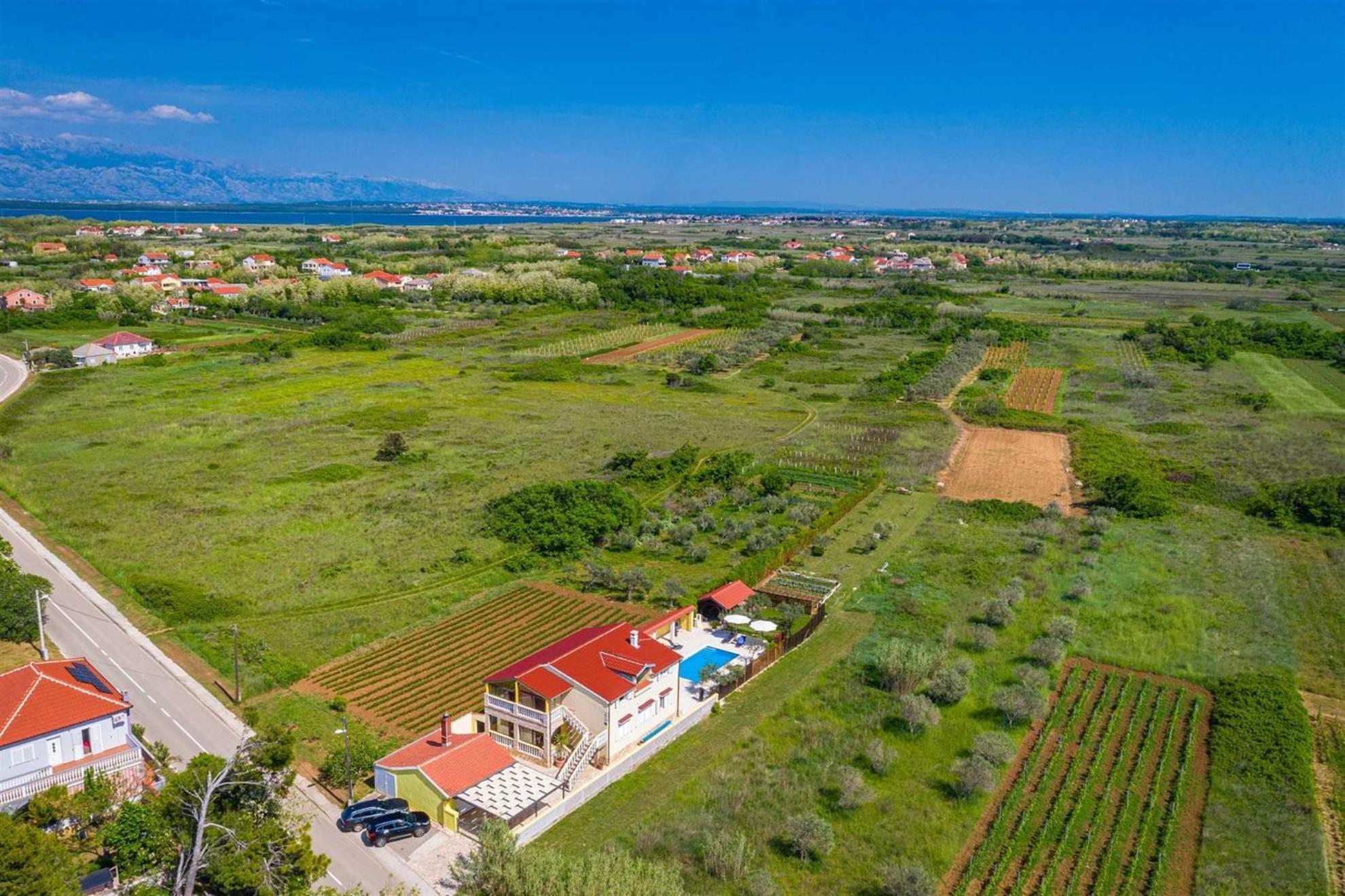 Apartment House Simoni With Pool, Zadar County Privlaka  Esterno foto