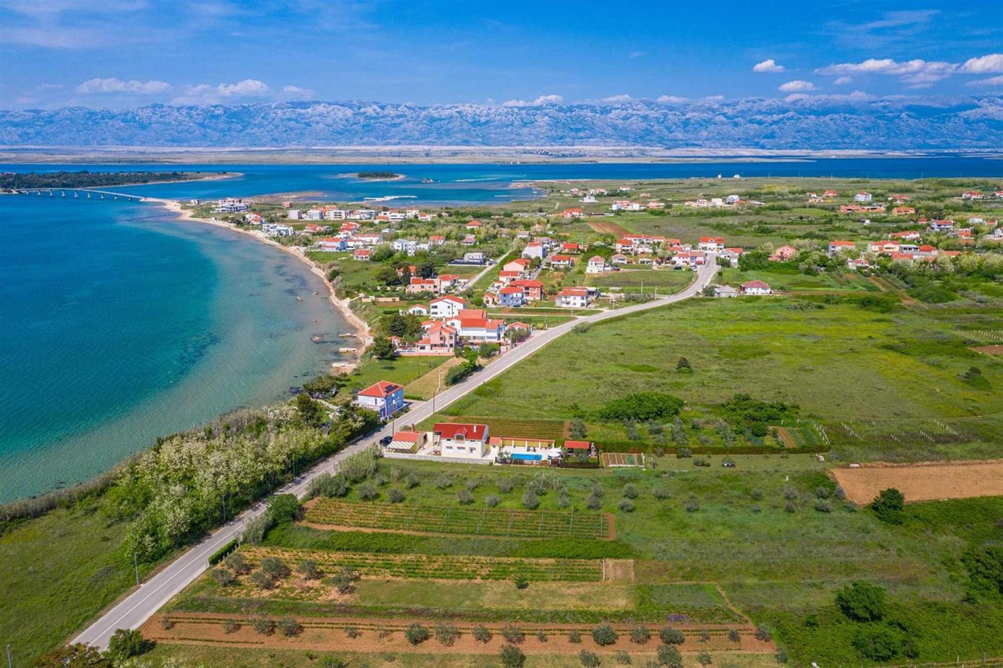 Apartment House Simoni With Pool, Zadar County Privlaka  Esterno foto
