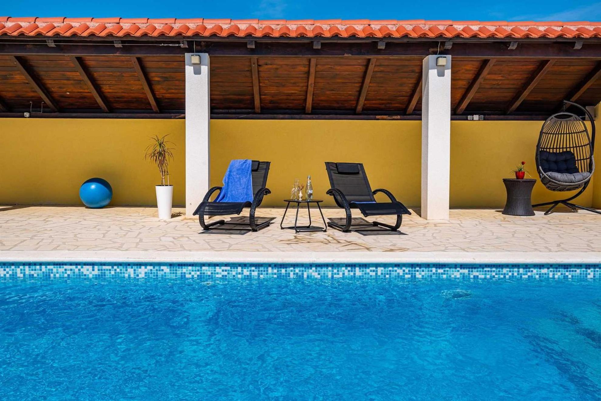 Apartment House Simoni With Pool, Zadar County Privlaka  Esterno foto