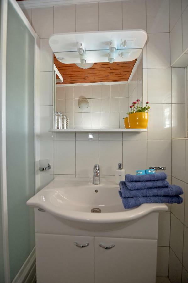 Apartment House Simoni With Pool, Zadar County Privlaka  Esterno foto
